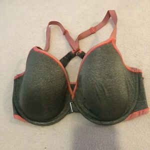 VS front close bra